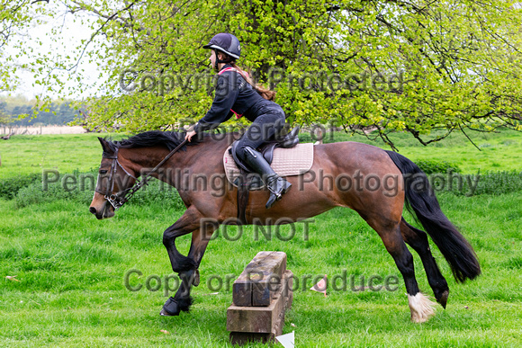 Grove_and_Rufford_Ride_Maltby_1st_May_2022_009