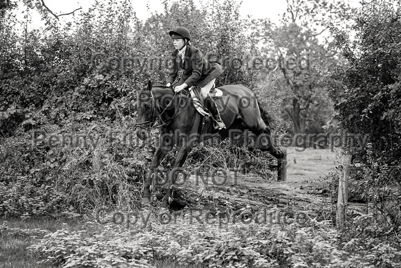 South_Notts_Hoveringham_B&W_28th_Oct_2021_234