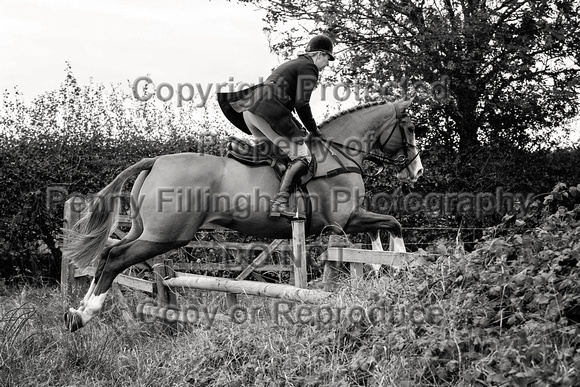 South_Notts_Hoveringham_B&W_28th_Oct_2021_843