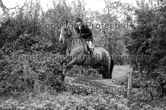 South_Notts_Hoveringham_B&W_28th_Oct_2021_301