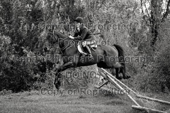 South_Notts_Hoveringham_B&W_28th_Oct_2021_714