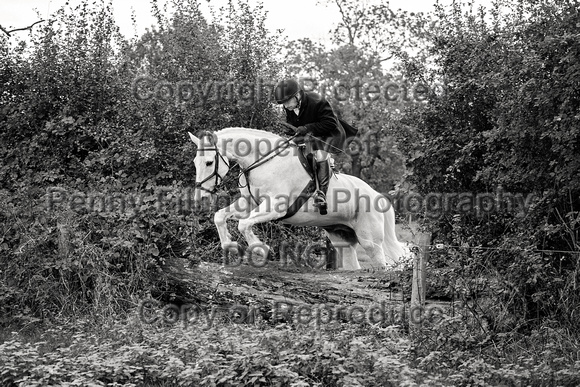 South_Notts_Hoveringham_B&W_28th_Oct_2021_250