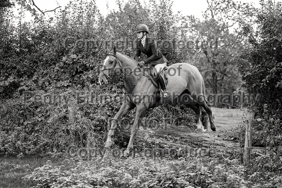 South_Notts_Hoveringham_B&W_28th_Oct_2021_276