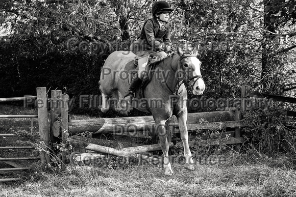 South_Notts_Hoveringham_B&W_28th_Oct_2021_768