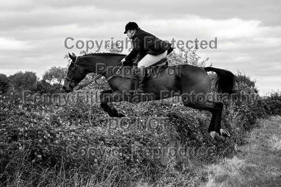 South_Notts_Hoveringham_B&W_28th_Oct_2021_396