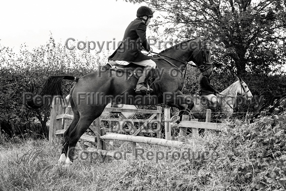 South_Notts_Hoveringham_B&W_28th_Oct_2021_832