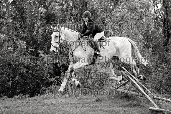 South_Notts_Hoveringham_B&W_28th_Oct_2021_746