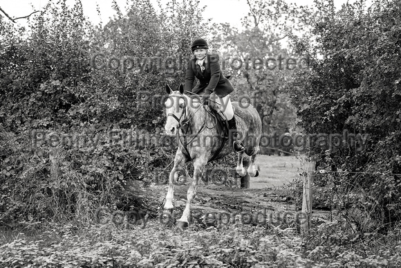 South_Notts_Hoveringham_B&W_28th_Oct_2021_281