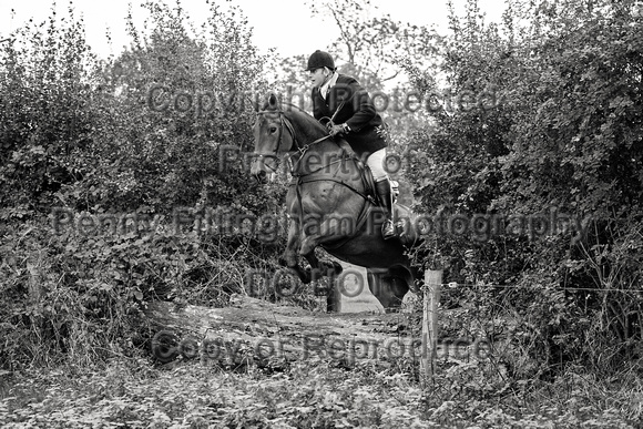South_Notts_Hoveringham_B&W_28th_Oct_2021_253
