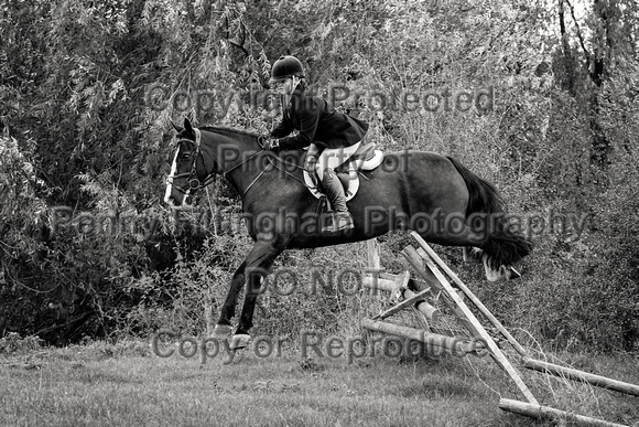 South_Notts_Hoveringham_B&W_28th_Oct_2021_684