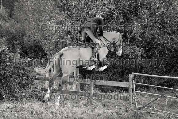 South_Notts_Hoveringham_B&W_28th_Oct_2021_852