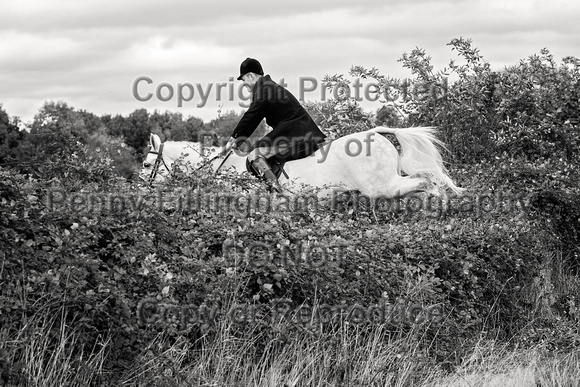 South_Notts_Hoveringham_B&W_28th_Oct_2021_390