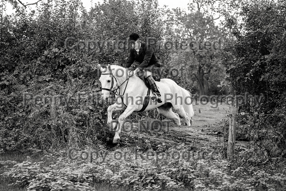 South_Notts_Hoveringham_B&W_28th_Oct_2021_243
