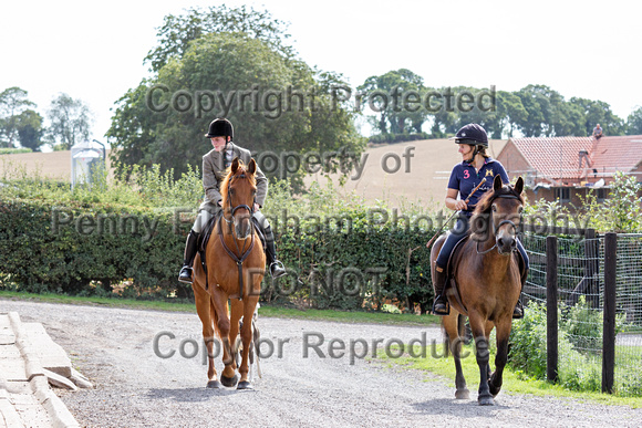 South_Notts_Mounted_Exercise_Kennels_22nd_August_2015_003