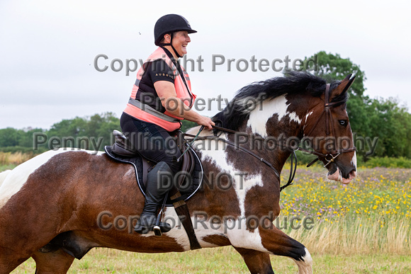 Grove_and_Rufford_Ride_Westwoodside_31st_July_2022_012